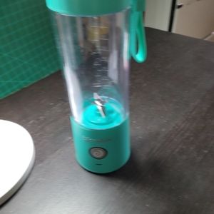 Blendjet 2 in teal